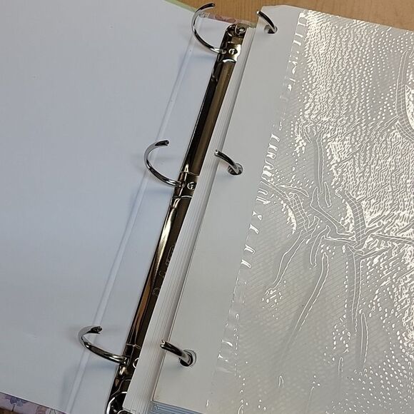 2 Magnetic Mount Photo Albums - Picture 4 of 8